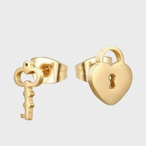 Heart Lock and Antique Key Gold Stainless Steel St
